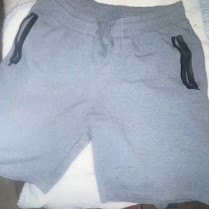New mens X-LARGE work out/jogger shorts